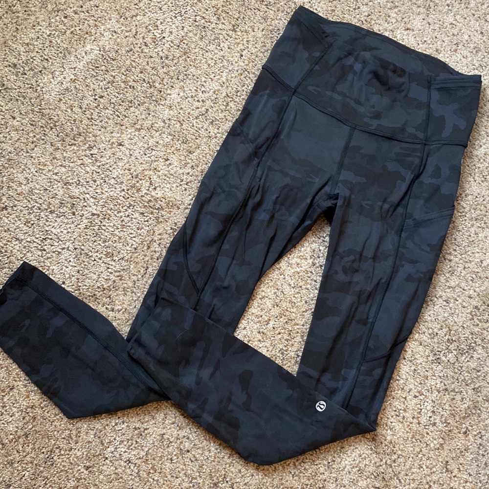 Lululemon fast and free camo